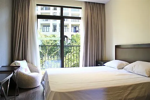 Sanya Sweetome Vacation Apartment - Yalong Bay 3*,
